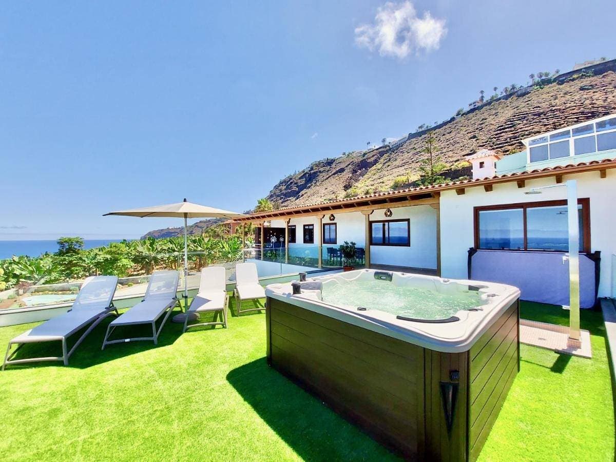 Foto 4 von 45: Villa with Sea View