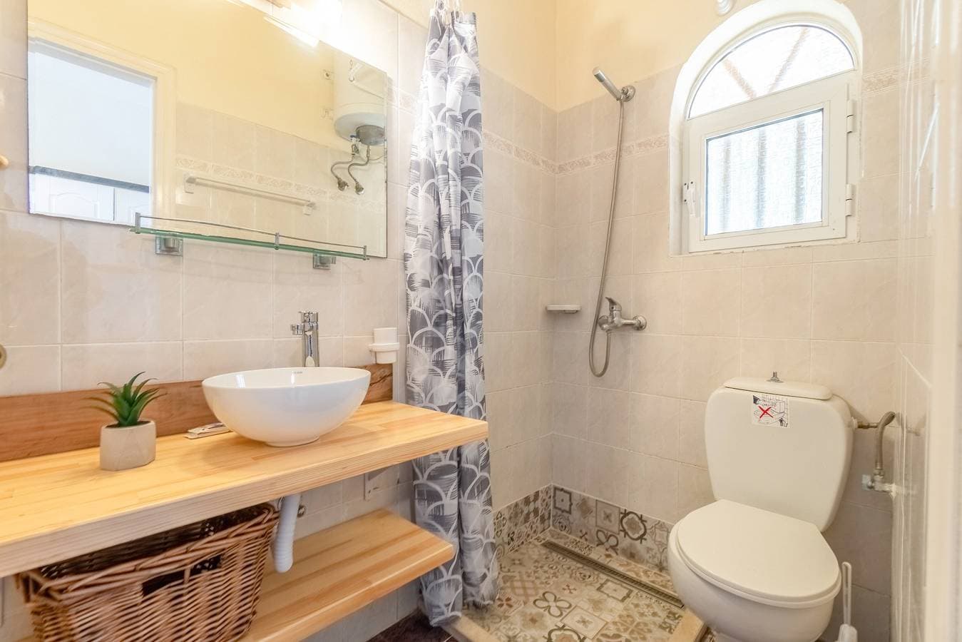 Foto 9 von 23: Einzimmerapartment 'Nikos Seaside 5' mit Meerblick, WLAN und Klimaanlage