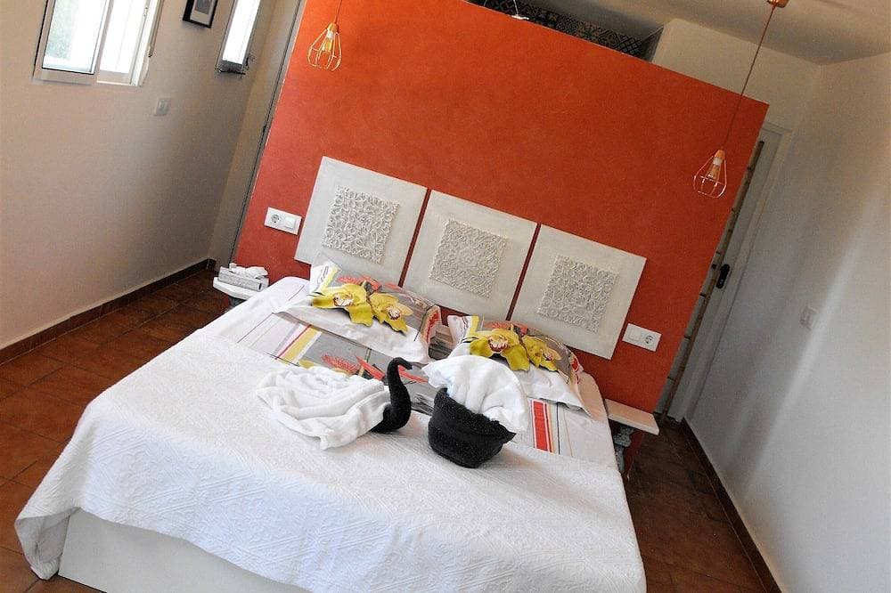 Foto 3 von 30: Studio Madera + Schwimmbad + Parkplatz + Terrasse In Montroy Bei Valencia