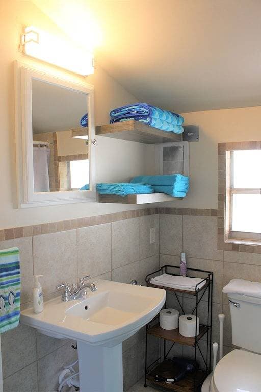 Foto 12 von 27: Beachy Guest Cottage !!