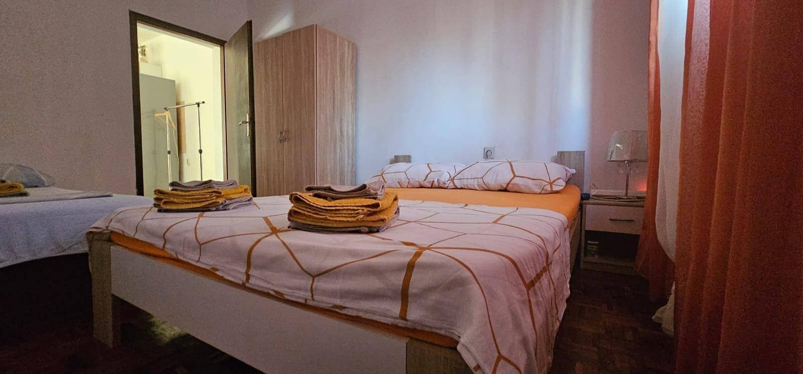 Foto 6 von 9: 1-Zimmer-Ferienwohnung mit Terrasse Gornji Karin, Novigrad A-11806-a