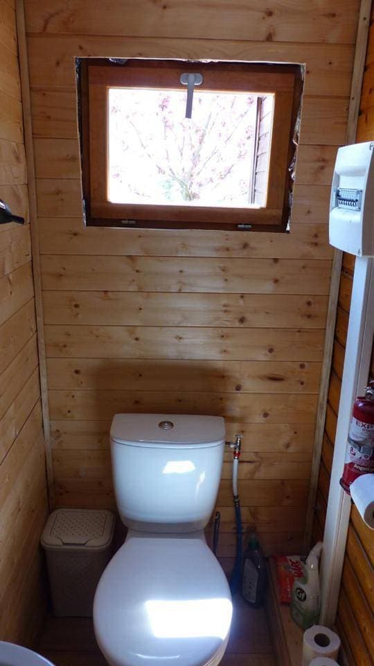 Foto 12 von 24: Chalet with Private Bathroom