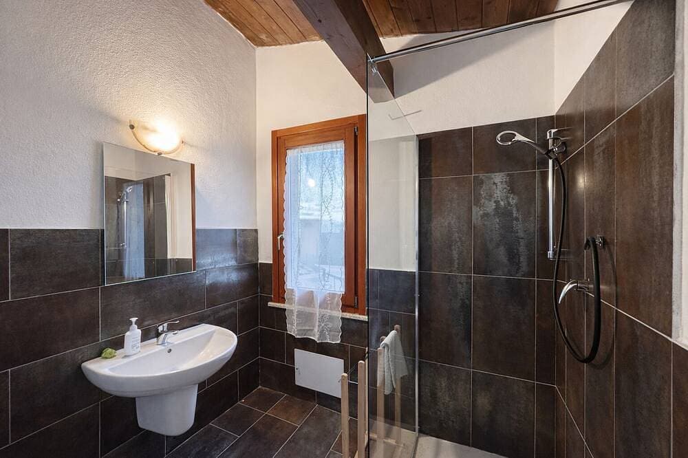 Foto 4 von 22: Cozy apartment surrounded by nature, with terrace and veranda