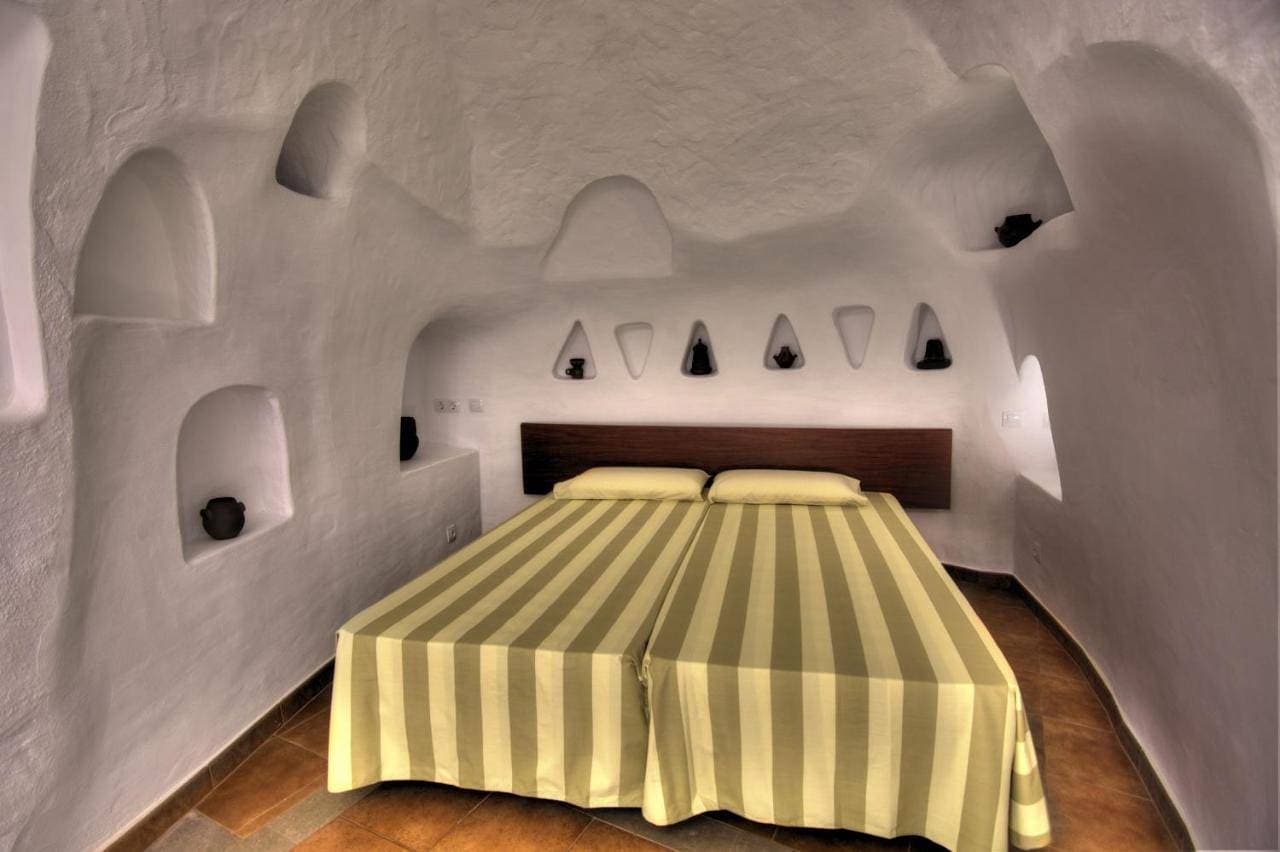 Foto 5 von 5: Six-Bedroom House