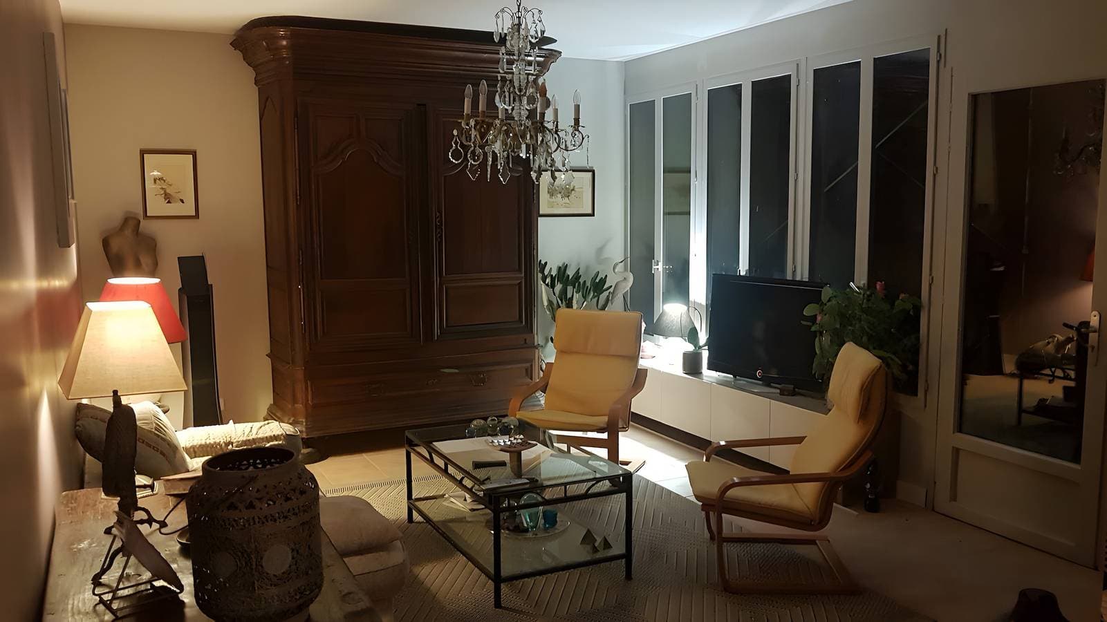 Foto 10 von 17: Gästezimmer De La Vaine mit privater Terrasse, Garten und WLAN