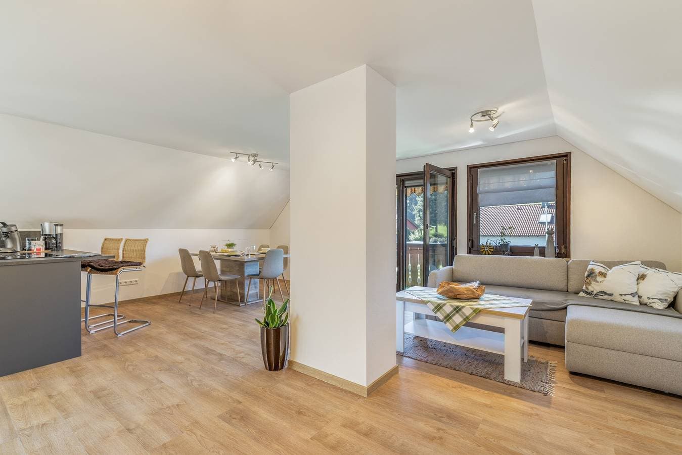 Foto 4 von 37: Apartment „Fewo Relax“ mit Balkon und WLAN