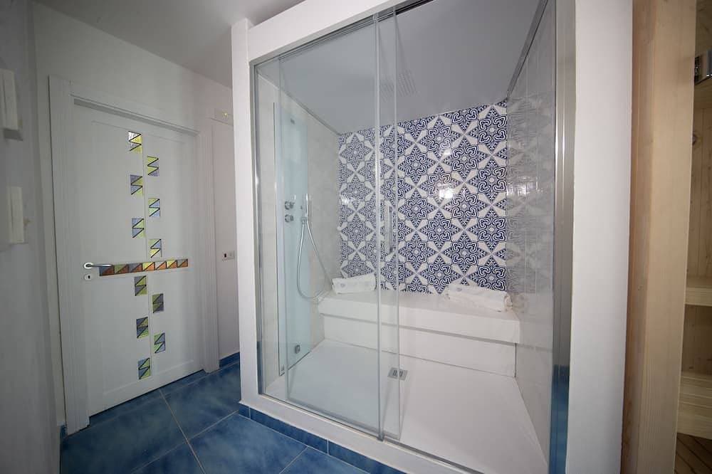 Foto 13 von 30: Amalfi Coast Villa w/Sea Views & Sauna & Jacuzzi plus Rooftop and Parking Garage