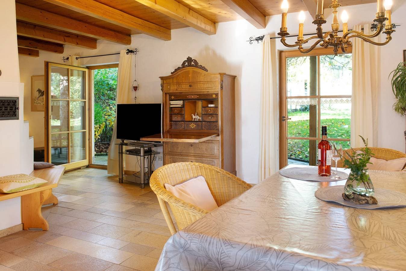 Foto 5 von 26: Ferienhaus 'Reis' mit Gemeinschaftspool, privater Terrasse und WLAN