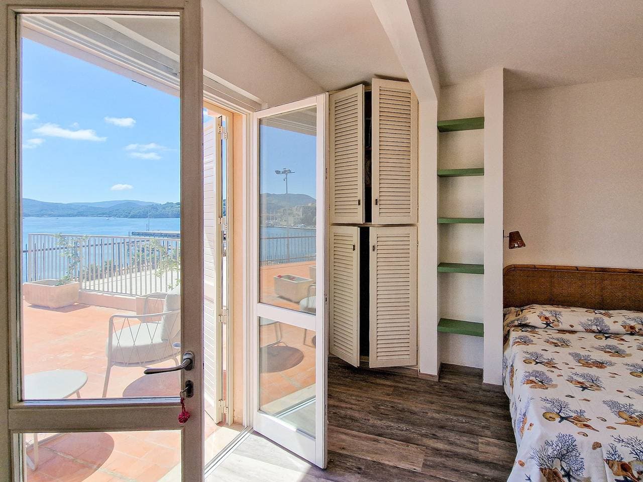 Foto 10 von 22: Ferienwohnung 'Terrazza Sul Mare' mit Meerblick, Wi-Fi und Klimaanlage