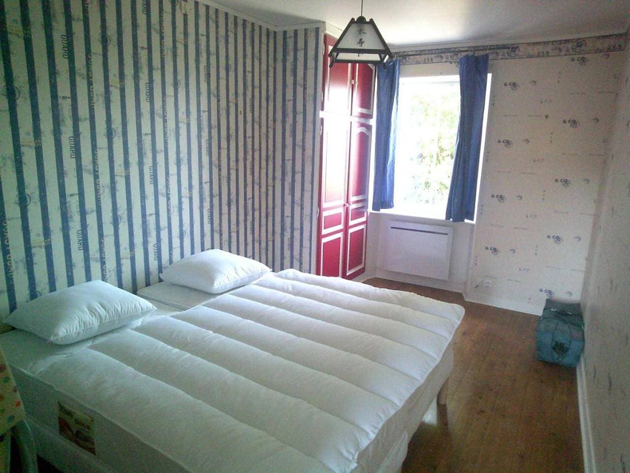 Foto 9 von 23: Six-Bedroom House