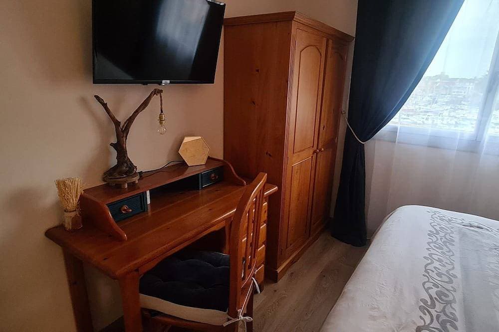 Foto 4 von 30: Le Panoramic - 180° sea view & port - Balcony - Elevator - Garage - Waterfront