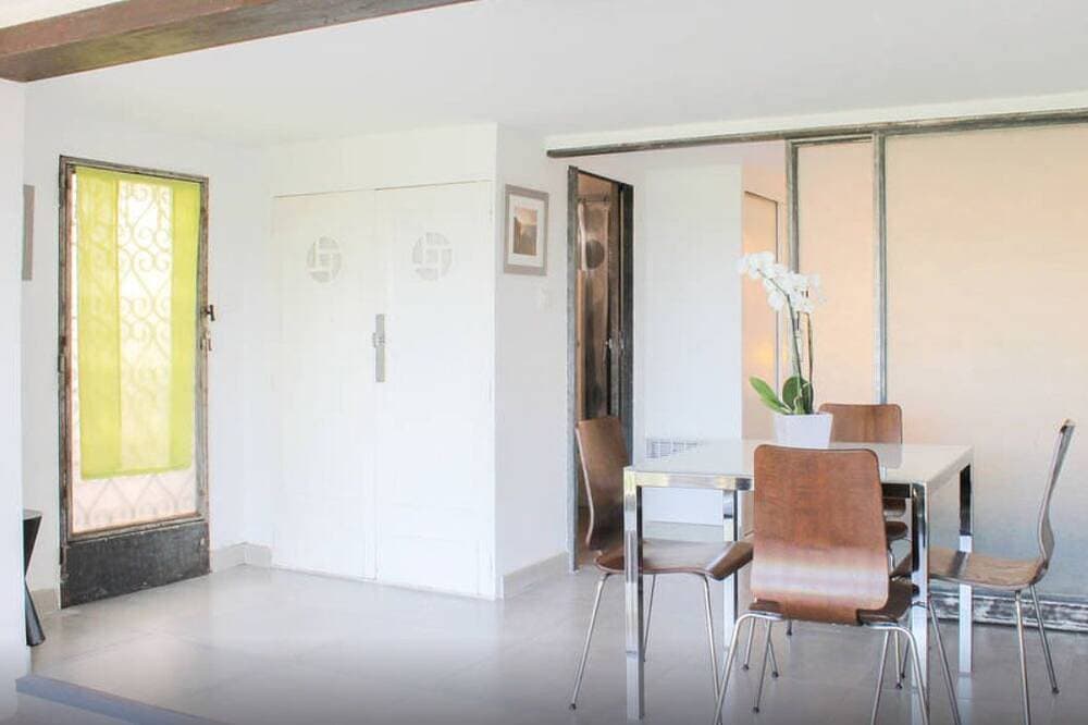 Foto 13 von 24: Cassis Großes Studio, Terrasse, Dorf und Strand zu Fuß, privater Parkplatz in der Provence