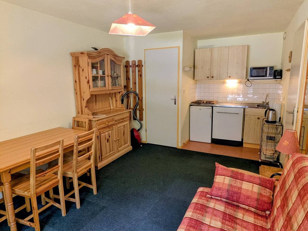 Foto 3 von 10: 2-Zimmer-Wohnung an der Piste, Balkon