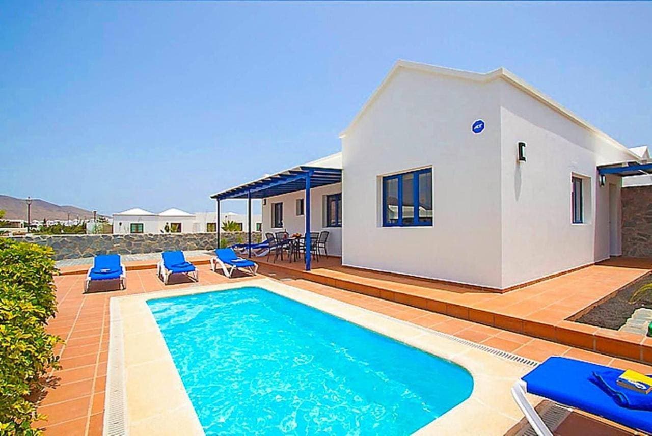 Foto 8 von 27: Three-Bedroom Villa with Private Pool