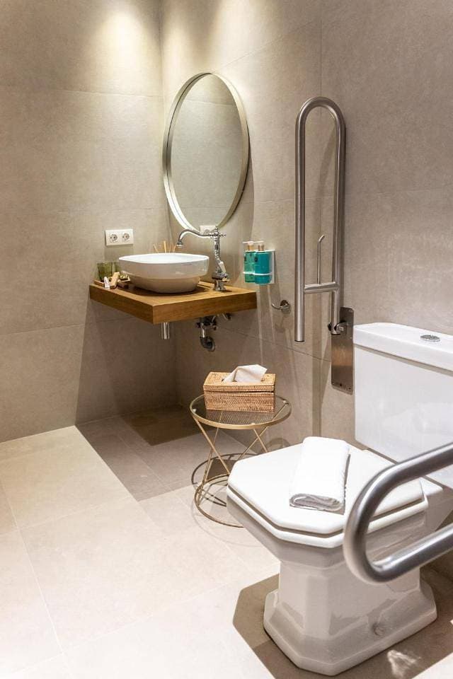 Foto 8 von 9: Double Room