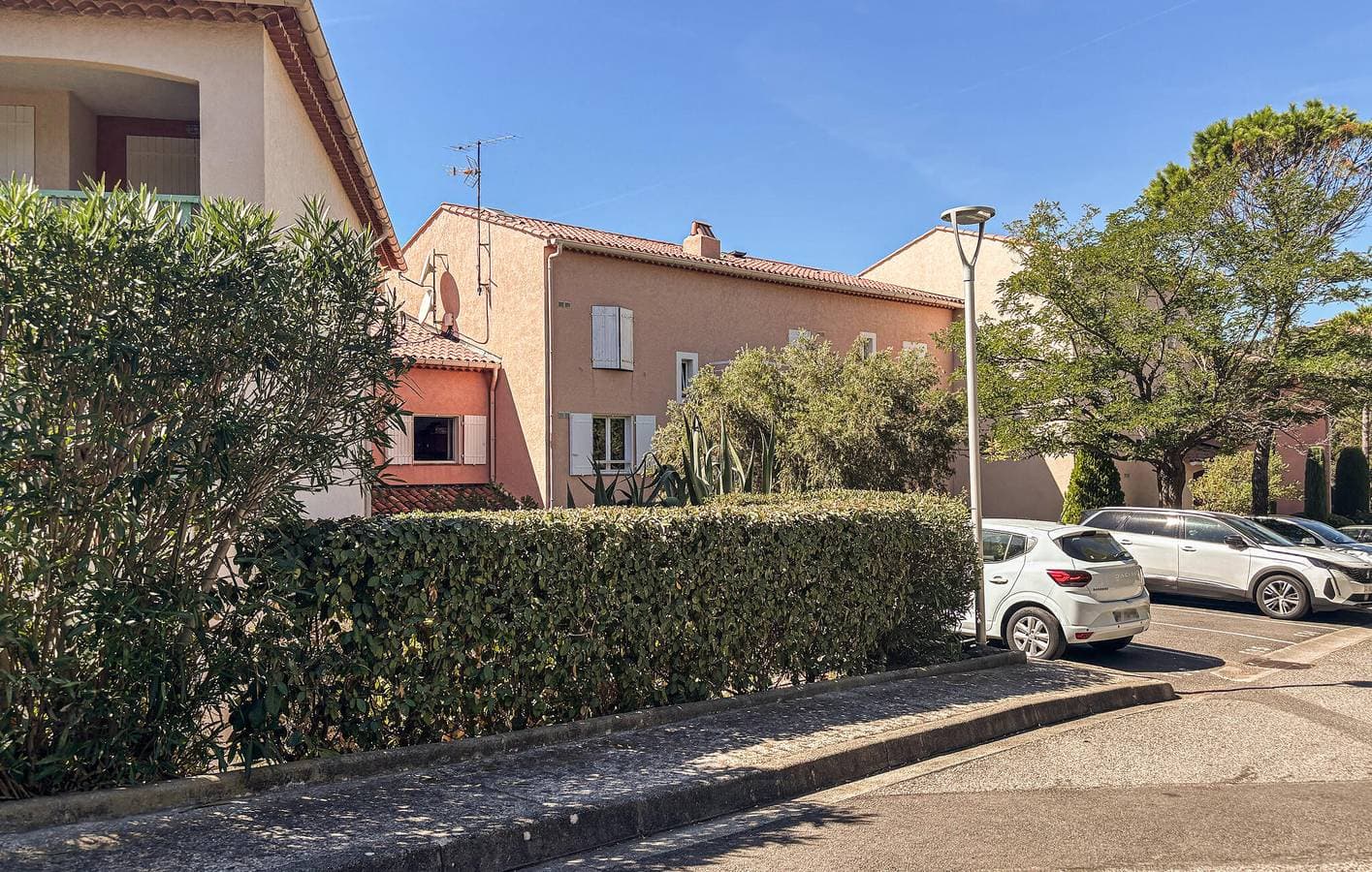 Foto 3 von 19: Urlaub am Meer: Gemütliche Ferienwohnung mit Terrasse und Parkplatz in Strandnähe