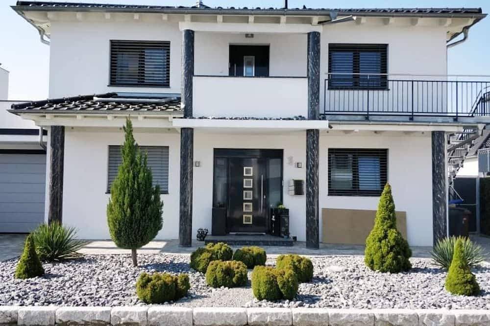 Suite!!! Wohnung mit viel Raum und Licht! 1