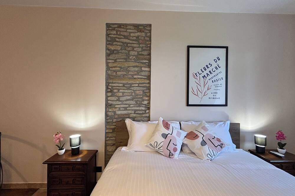 Foto 6 von 30: Relais Portaluna Serena / 1Br + Studio, Sleeps 4, Garden, Langhe Views