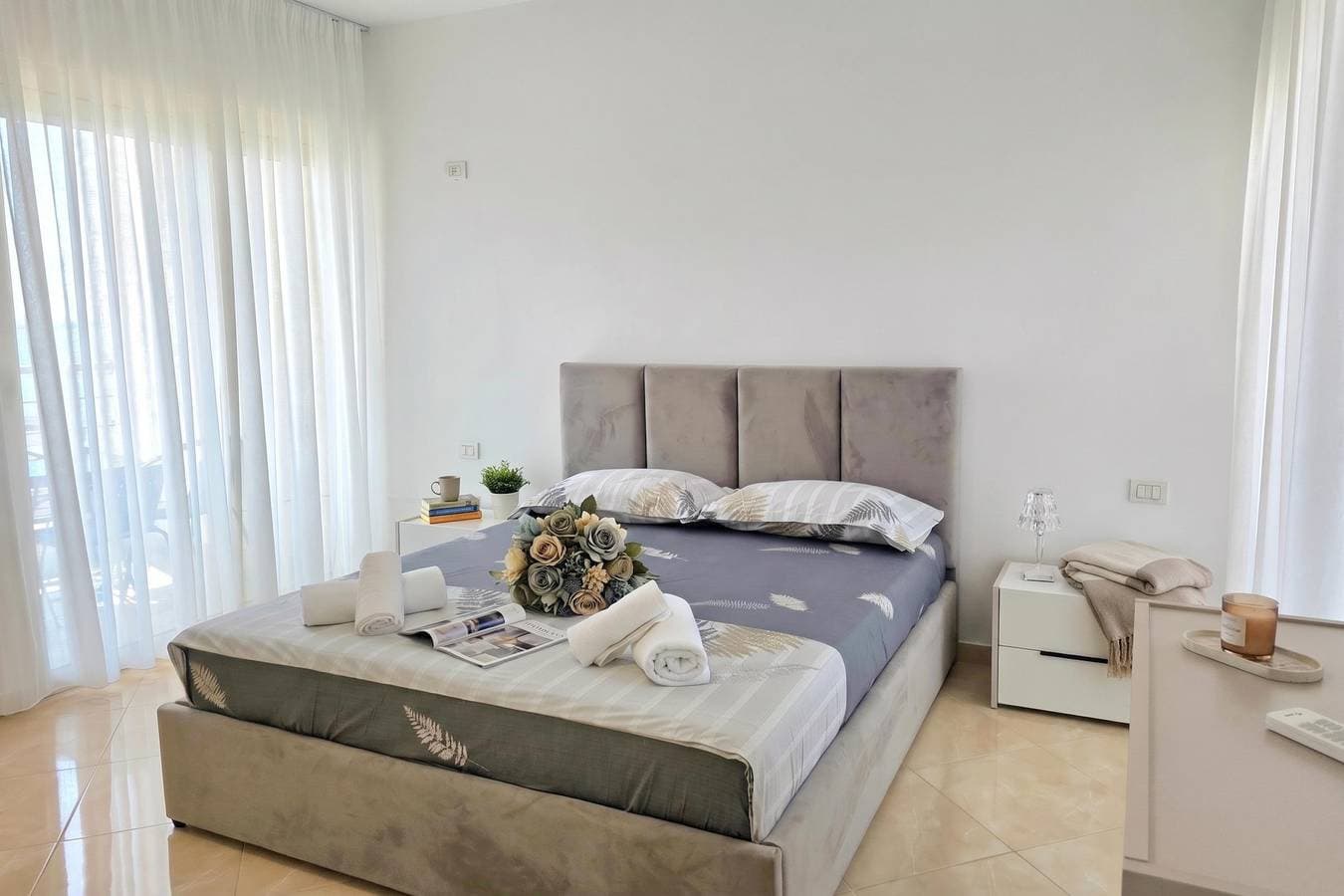 Foto 5 von 29: Sea View Apartment in Durres Beach 100