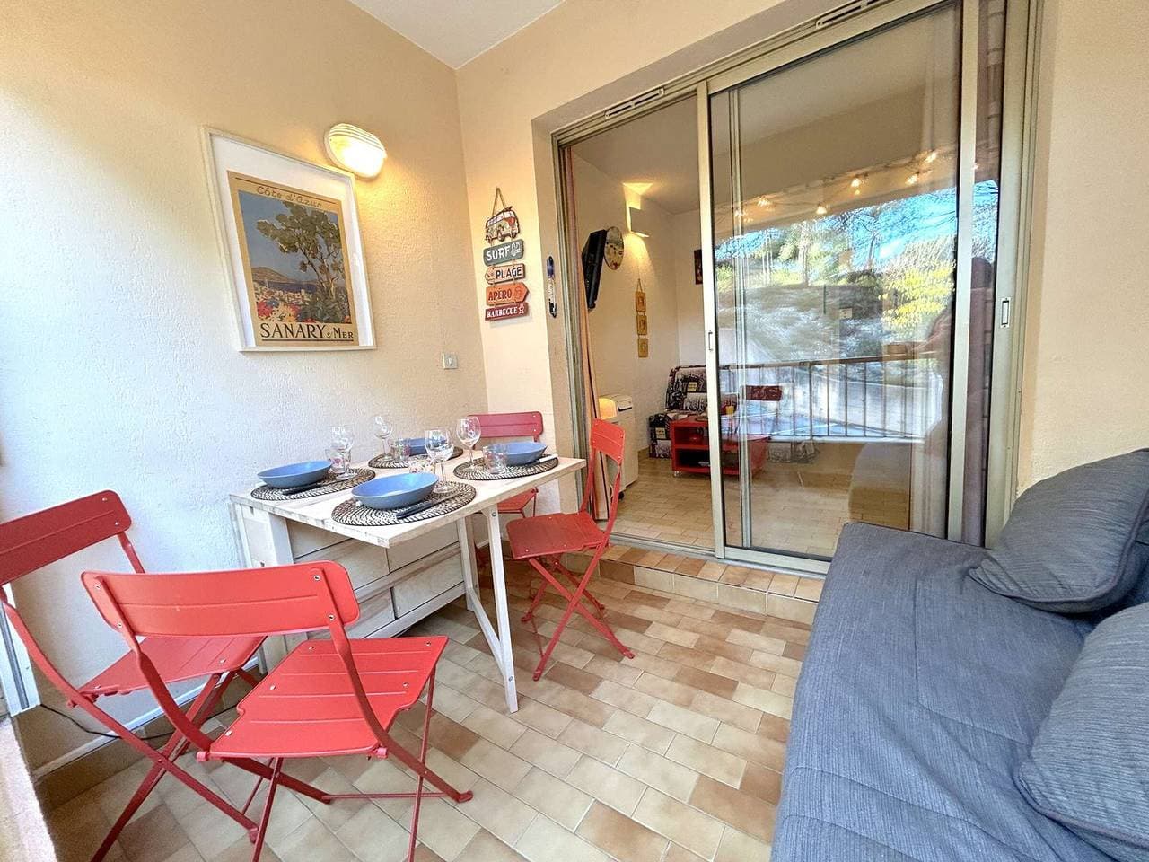 Ruhiges Studio mit Pool in Sanary-sur-Mer 1