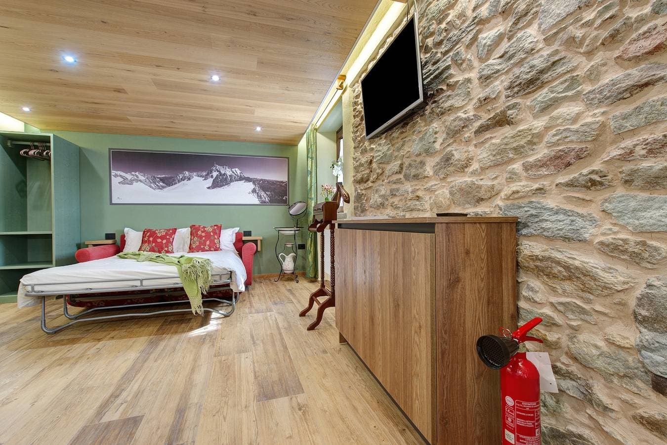 Foto 11 von 27: Monolokal 'Mes Anges Perloz' mit Bergblick, privater Terrasse und WLAN
