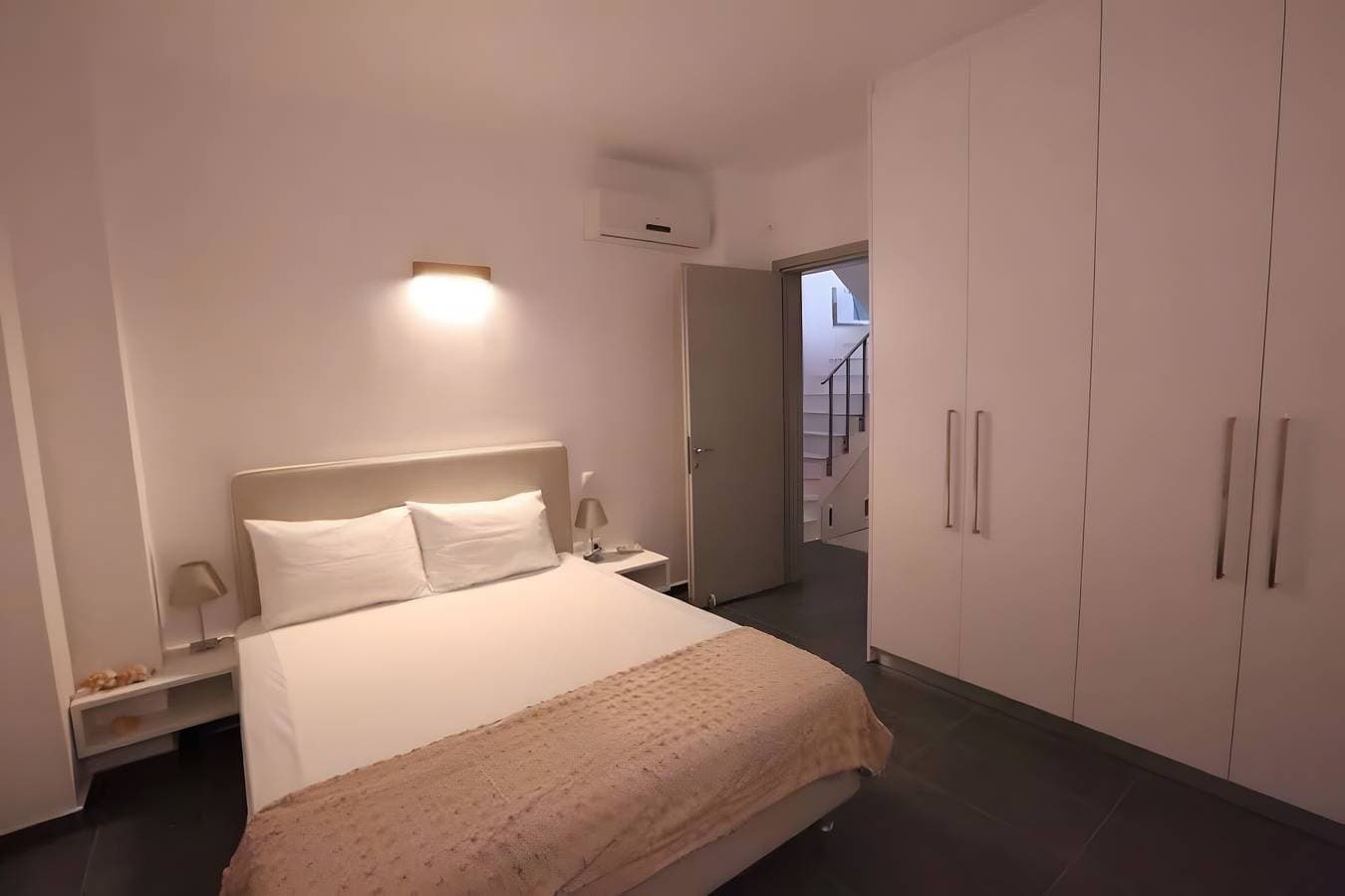 Foto 13 von 44: Villa 'Lina Syros' mit Meerblick, Wi-Fi und Klimaanlage