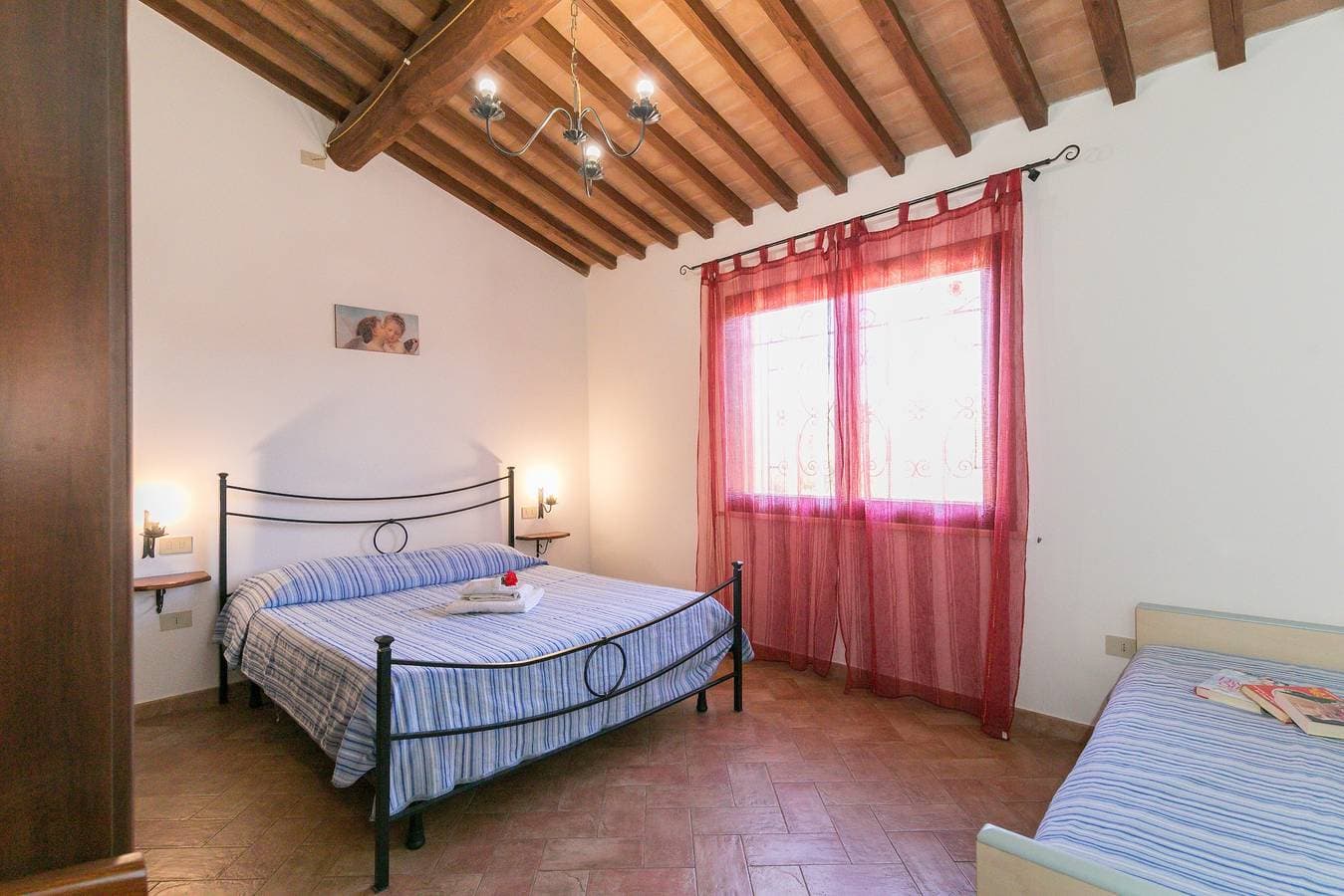 Foto 10 von 27: Bauernhof "Il Pino - Tiglio" mit Gemeinschaftspool, privater Terrasse und WLAN