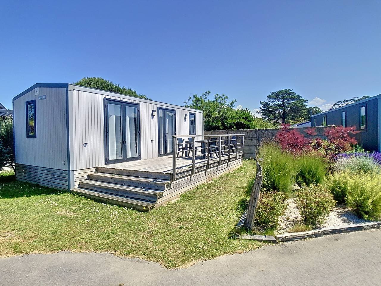 Mobil-Home Grand Confort à 200m de la Plage avec Piscine, 4 Pers, 2 Ch, Parking, Wifi Inlcus 1