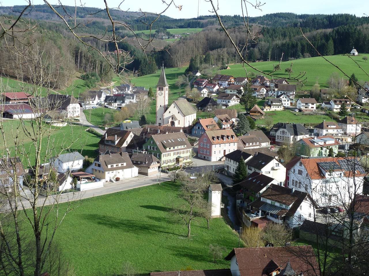 Foto 10 von 11: Ferienwohnung Am Wald Schuttertal mit Gemeinschaftsterrasse Garten
