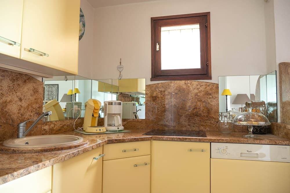 Foto 9 von 30: Herrliche Ferienwohnung im Gartengeschoss einer Villa, 70 m², für 4, Meerblick