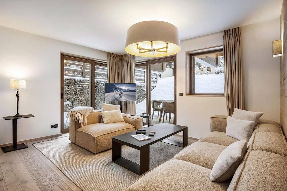 Familienapartment mit Terrasse und WLAN, nahe Pisten in Courchevel Le Praz 1