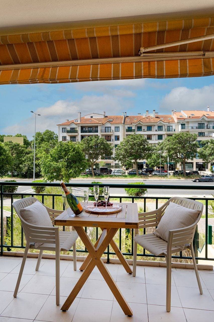 Foto 2 von 66: Carcavelos Terrace & Beach Apartment