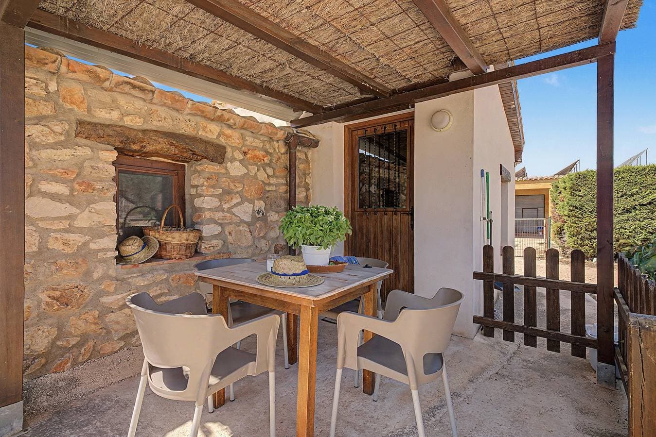Foto 4 von 27: Landhaus „Apartamento Curto“ mit Bergblick, Gemeinschaftspool und WLAN