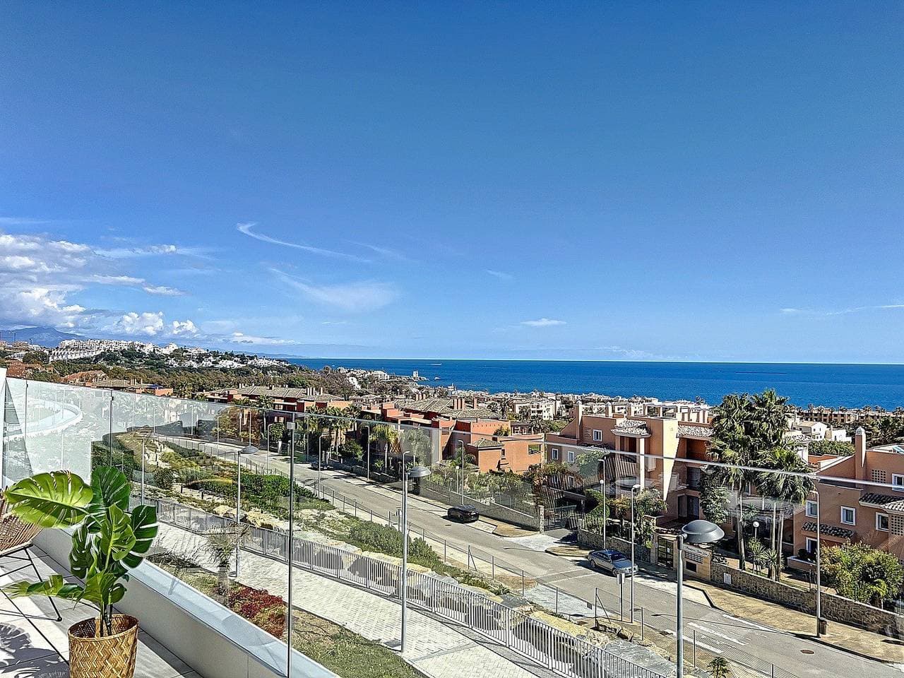 Foto 7 von 38: Via Celere 2329  Golf & Sea view
