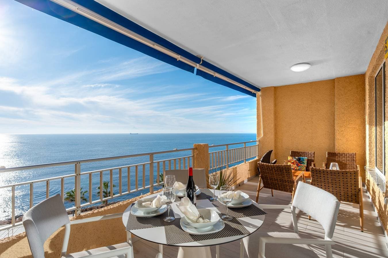 100 Beach Seaview 1
