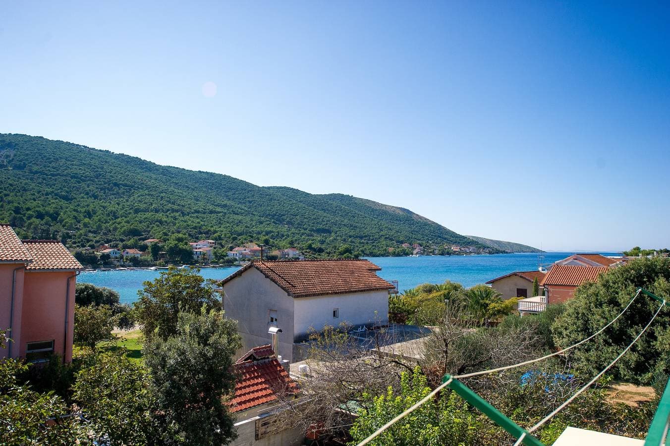 1-Zimmer-Ferienwohnung mit Balkon und Meerblick Grebastica, Sibenik -a 1