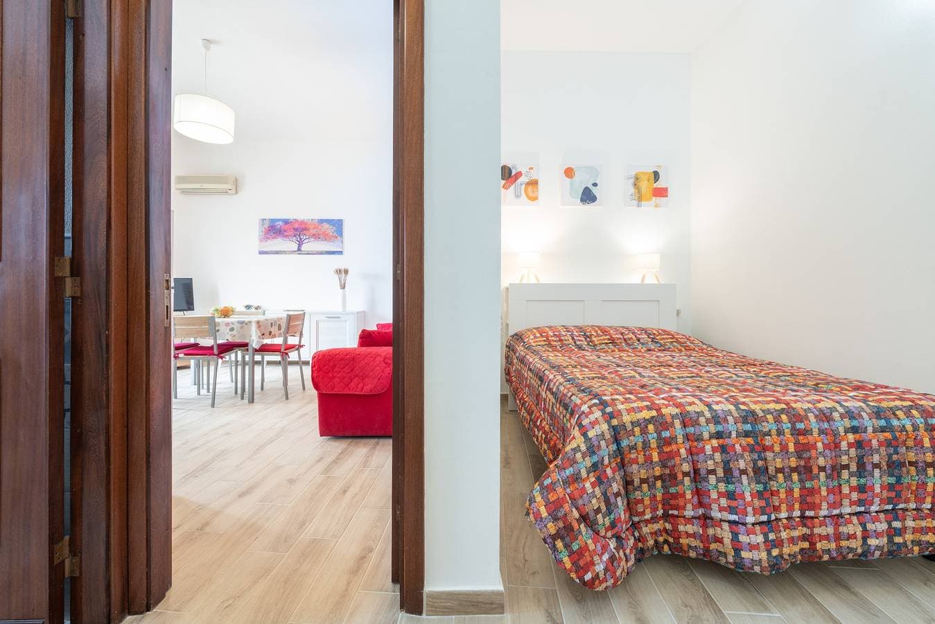 Foto 8 von 23: Ferienwohnung 'Il Decimomiglio' mit Balkon