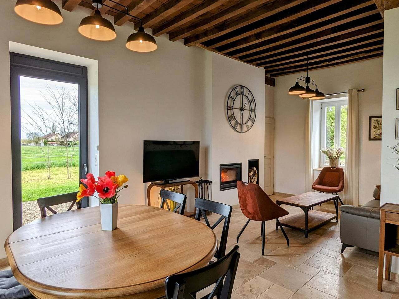 Foto 2 von 16: Renoviertes Haus mit Garten, Kamin, Parkplatz und WLAN nahe Beaune