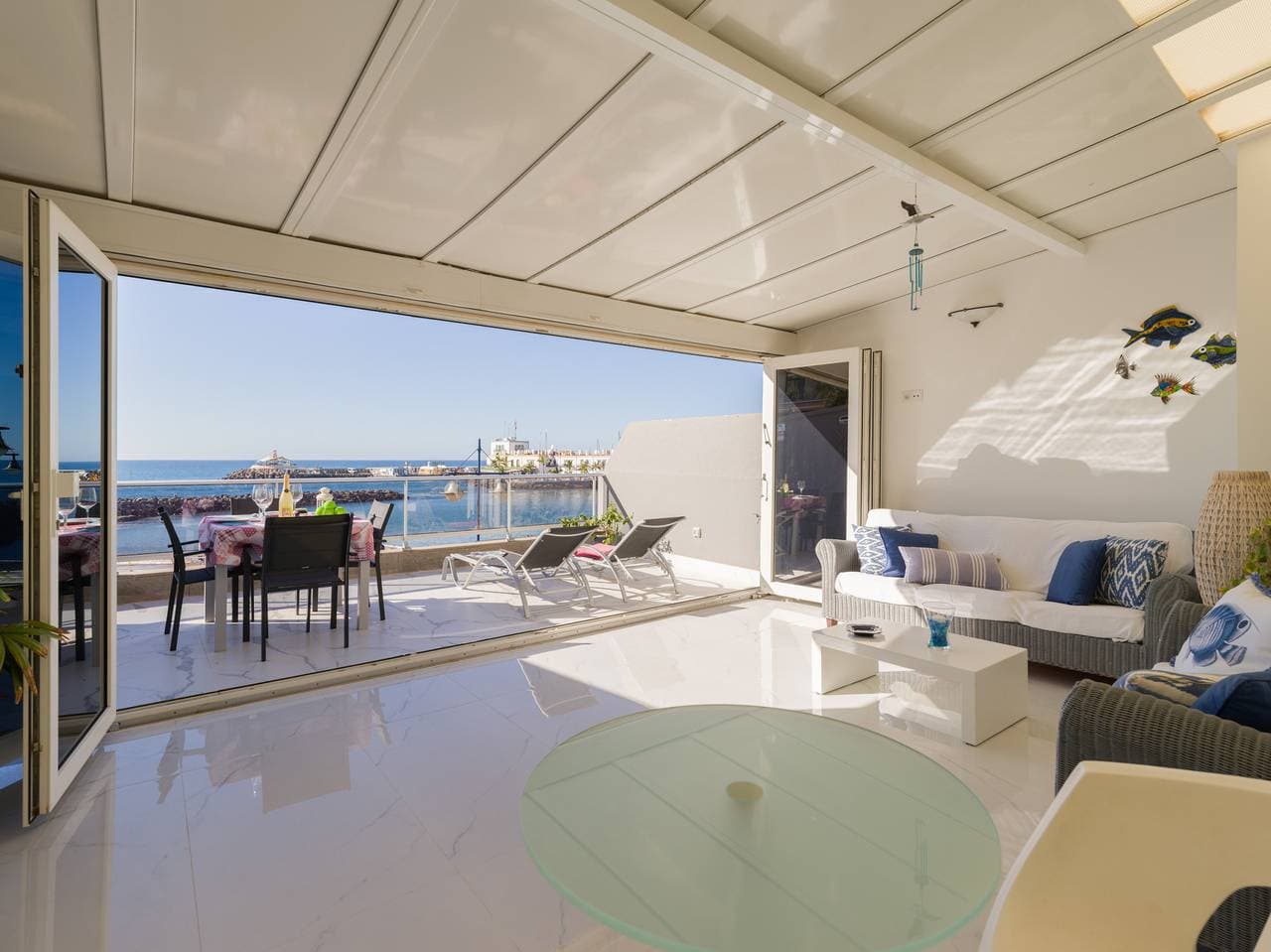 Foto 13 von 39: Oceanfront Paradise – Sleep by the Waves