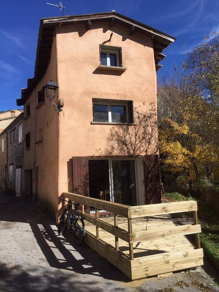 Foto 10 von 16: Three-Bedroom House