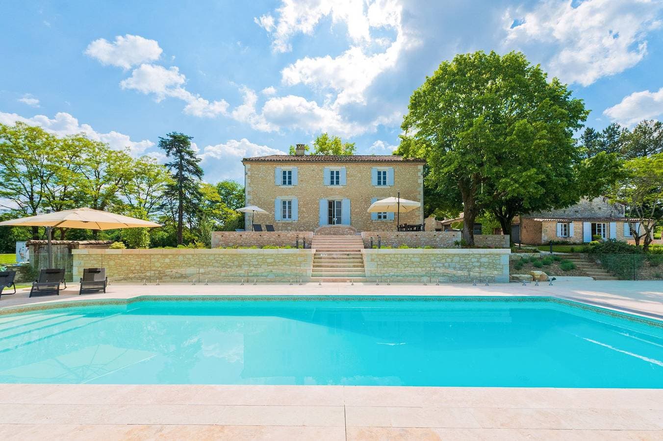 Villa 1