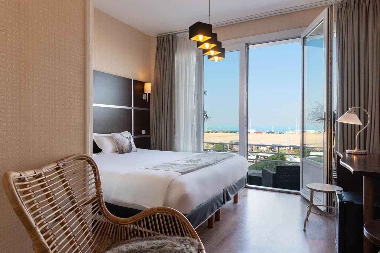 Foto 9 von 62: Standard Double Room - city/garden view