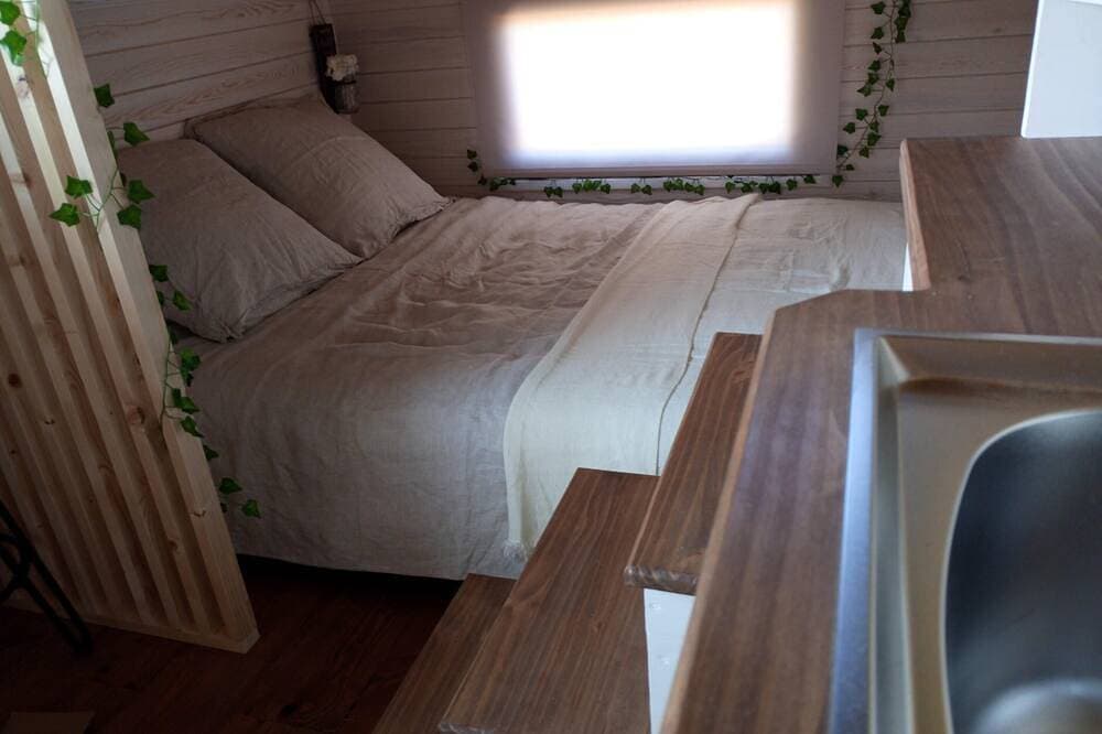 Foto 3 von 30: Tiny House-Cottage-Hütte-Ensuite-Blick auf den Hof