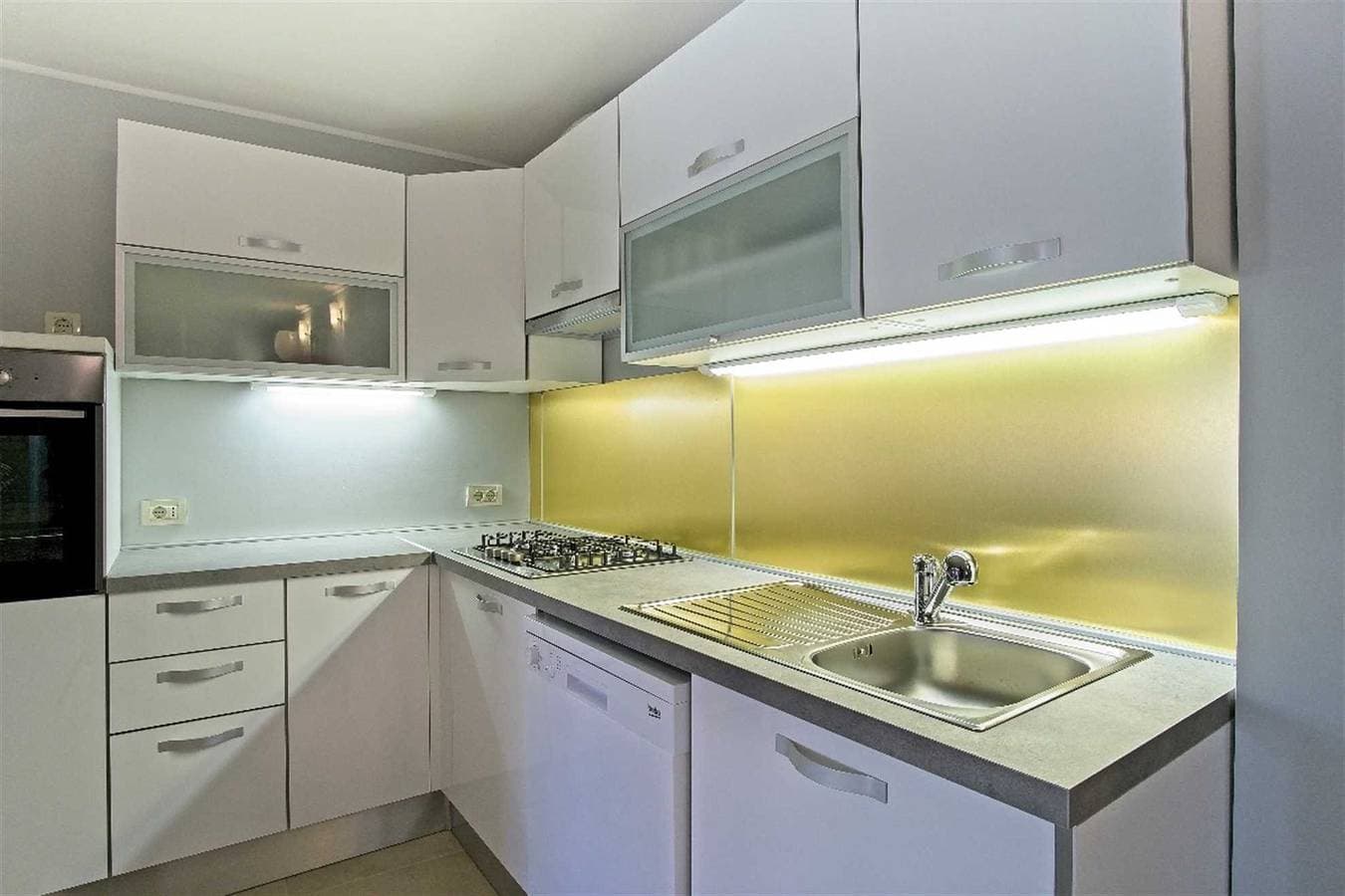 Foto 7 von 18: Apartment mit einem Schlafzimmer im Zentrum von Veli Losinj