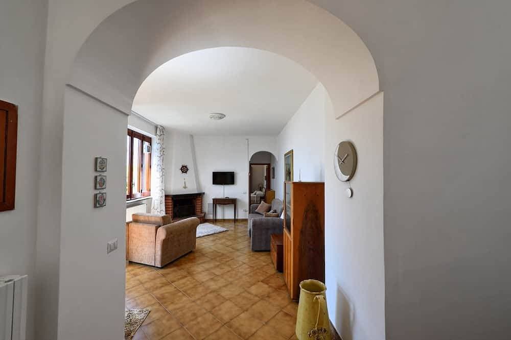 Foto 9 von 25: Charmantes Ferienhaus mit privatem Zitronengarten und Meerblick