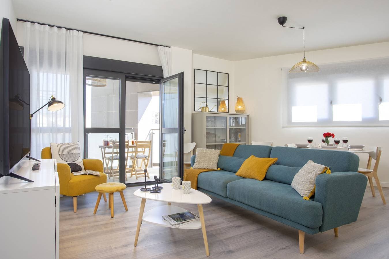 Foto 2 von 23: Ferienwohnung für 6 Personen mit Balkon