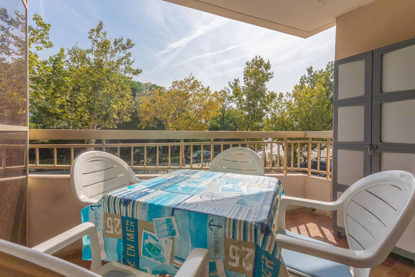 Foto 3 von 24: Einzimmerapartment 'Les Parfums De Mimosas' mit privater Terrasse und Klimaanlage