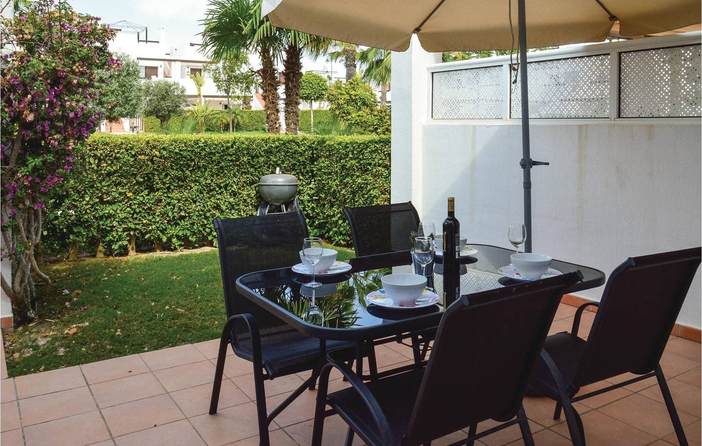 Gemütlicher Rückzugsort: 64 Quadratmeter großes Apartment mit Pool, Terrasse und Internet 1
