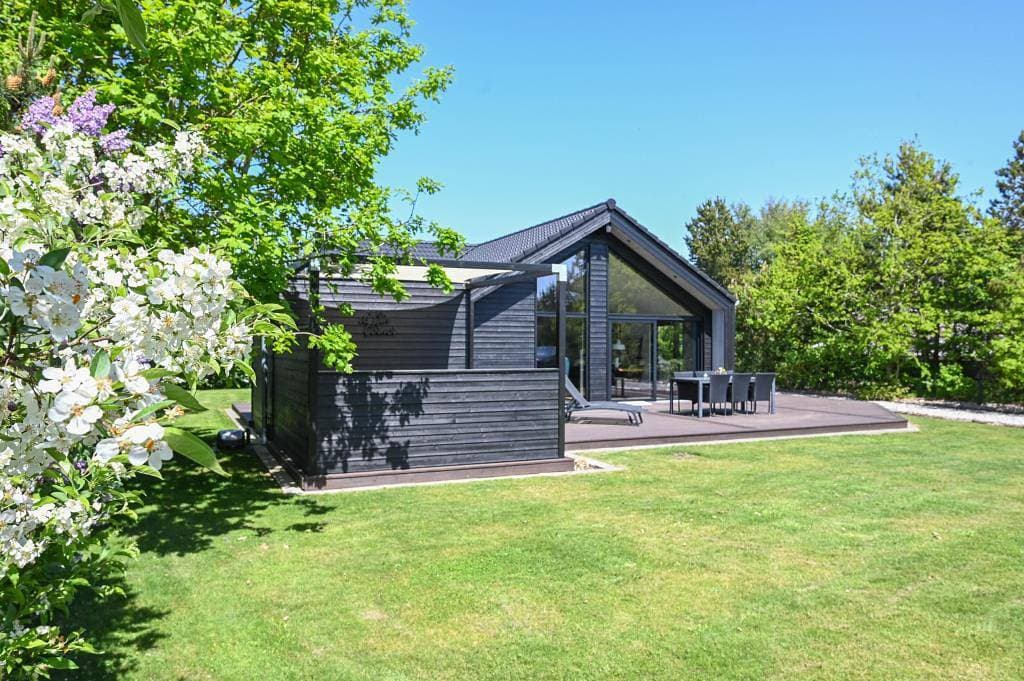 Modernes, energieeffizientes Ferienhaus mit geschmackvoller Einrichtung 1