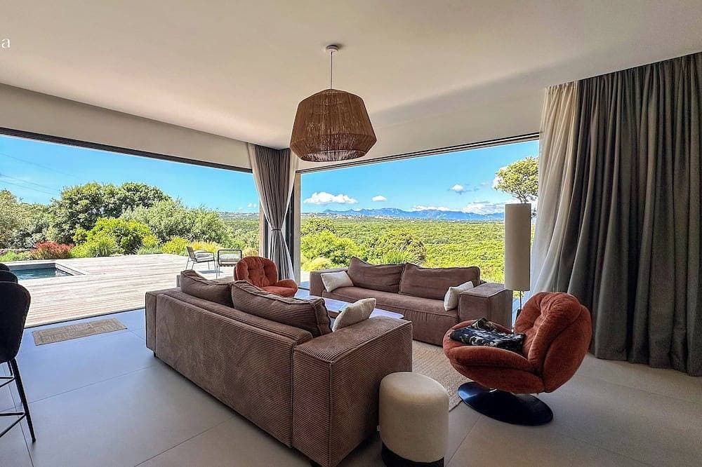 Foto 13 von 30: Villa Soladela · Bonifacio · Heated pool · Breathtaking view · AC · Quiet